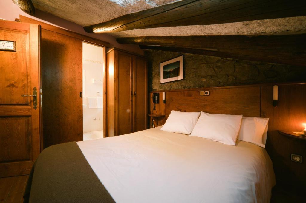 Hostal Cisco De Sans Andorra la Vella Rum bild